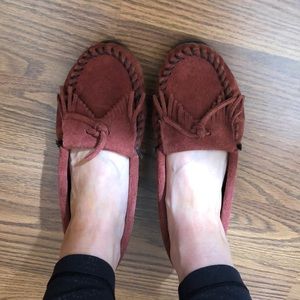 Minnetonka red suede flats